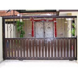 Swing Gate